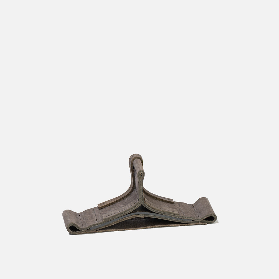 Leather Stand for AirPods Max 2